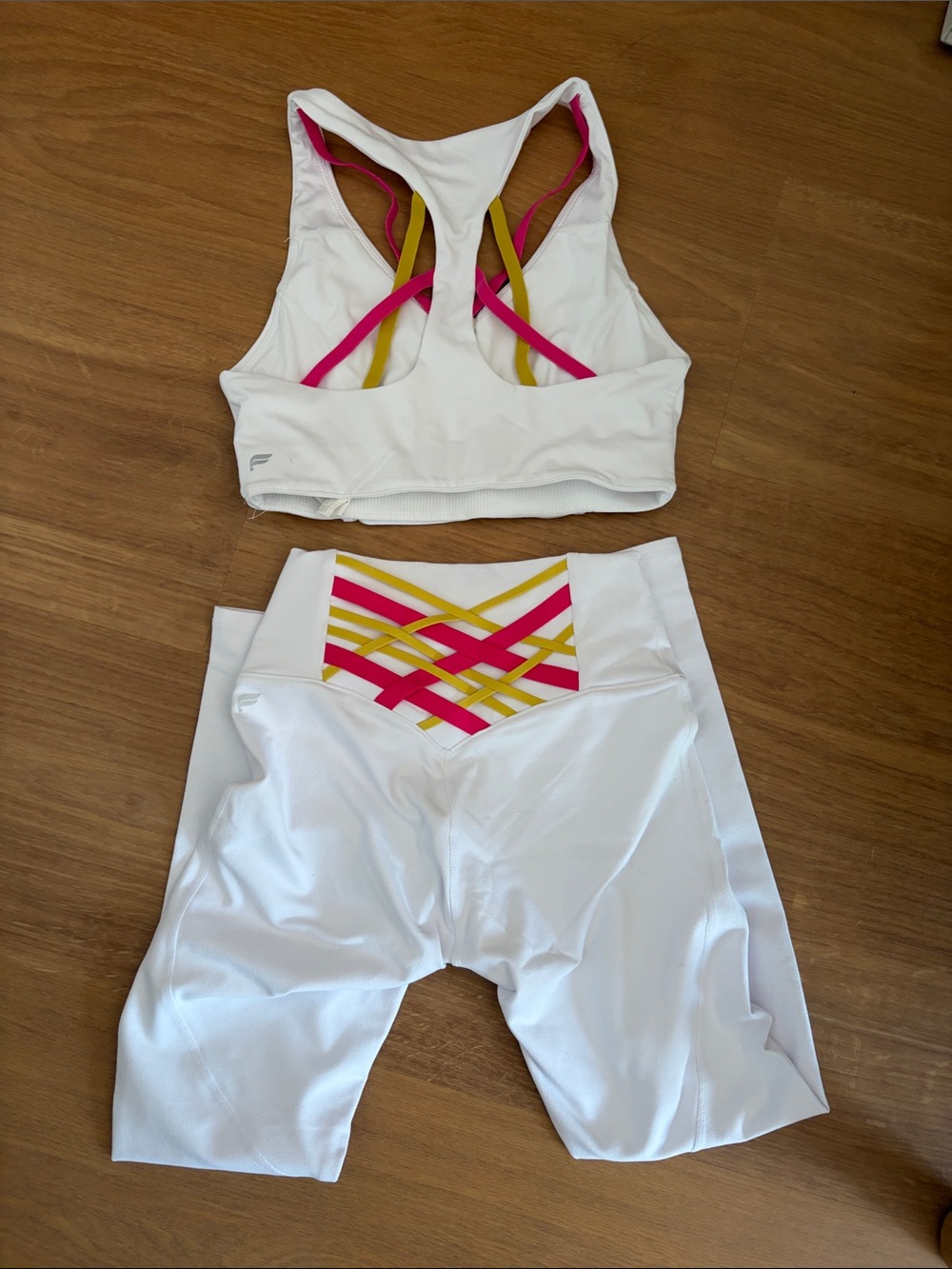 Fabletics // Boost PowerHold Set - Picture 7 of 9